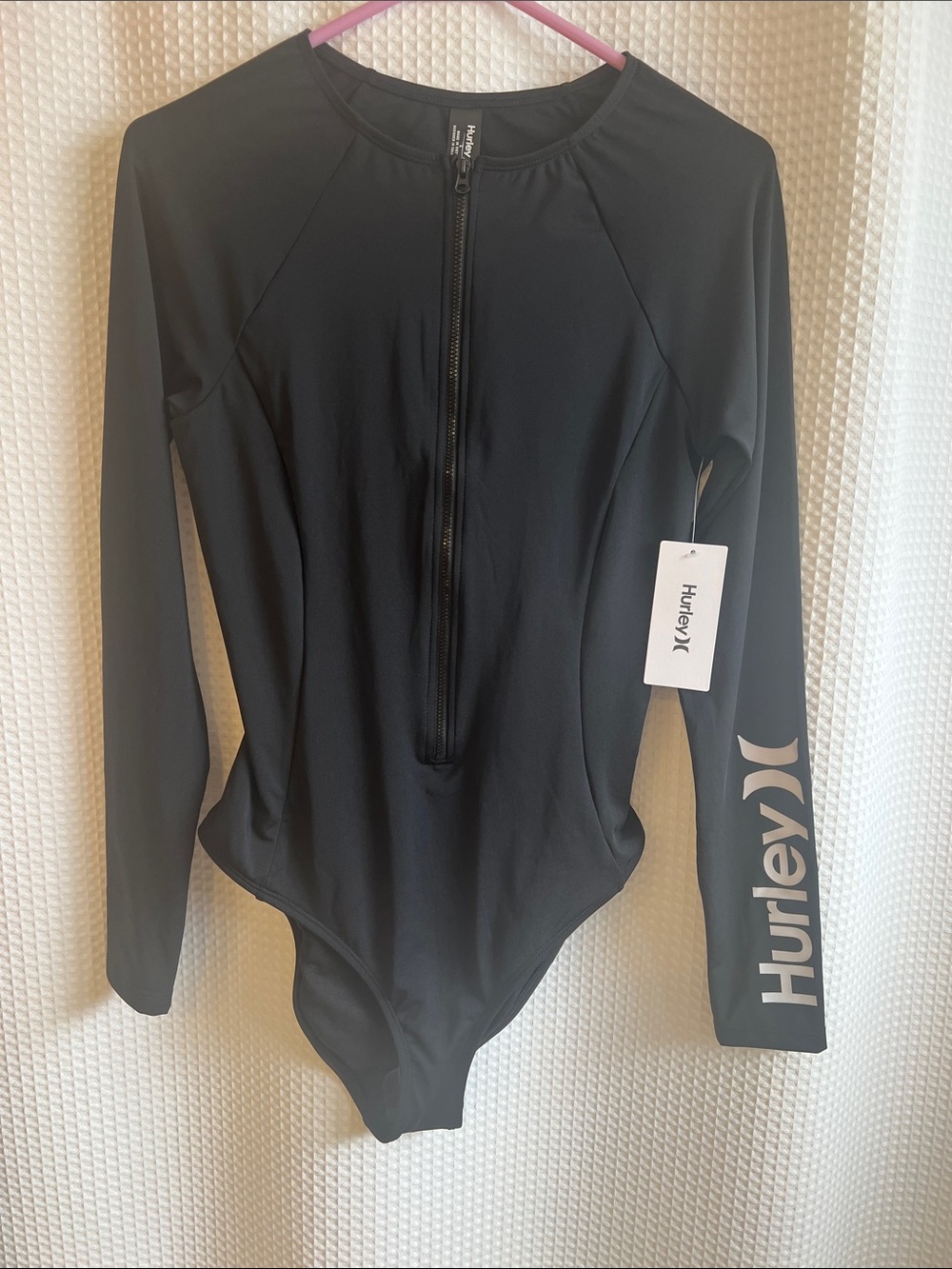 Hurley Black Long-Sleeve Front-Zip One-Piece Swimsuit